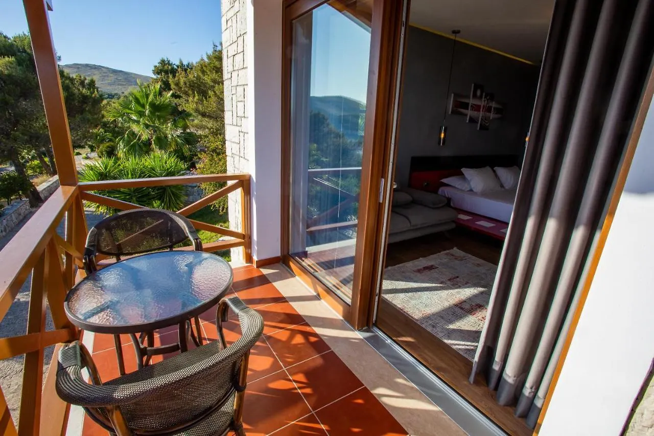 Villa Kristiano 21 Sarande
